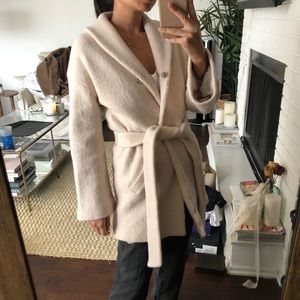 FRILLY HERRON pale pink coat